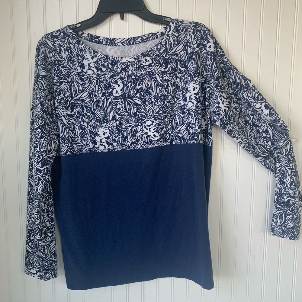 Lilly Pulitzer (M) Navy and White Long Sleeve Top w/decorative Koala Bear Print